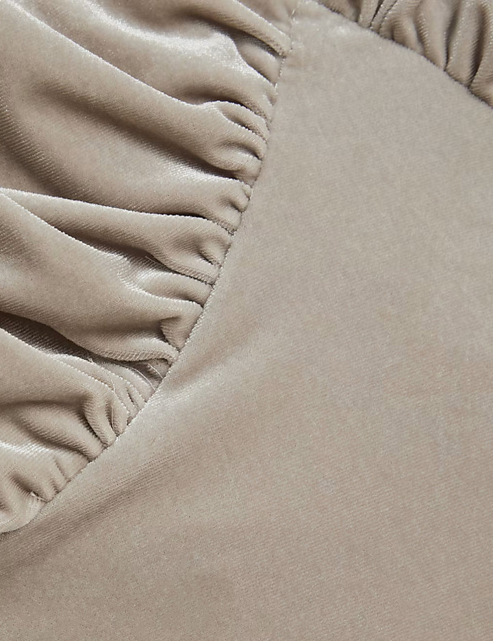 Body River Island, bej