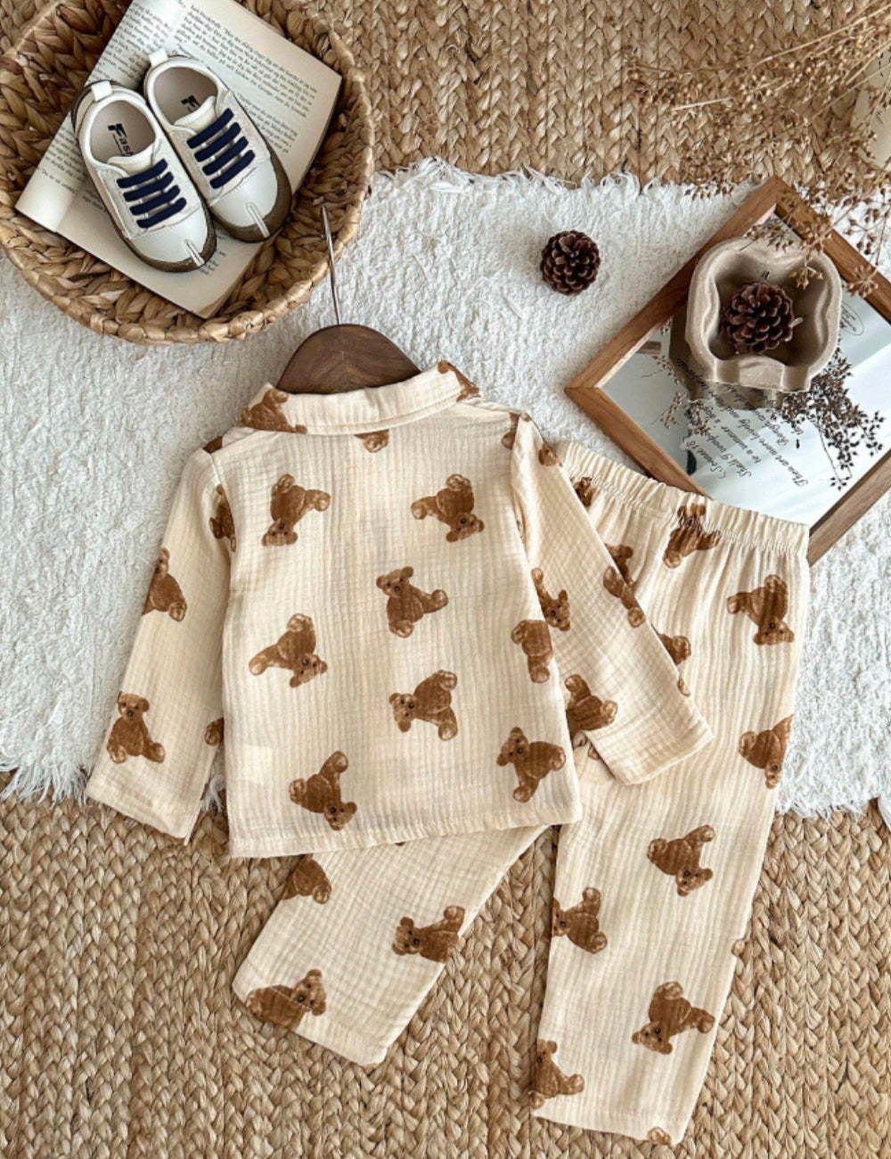 Compleu pijamale Shein, crem