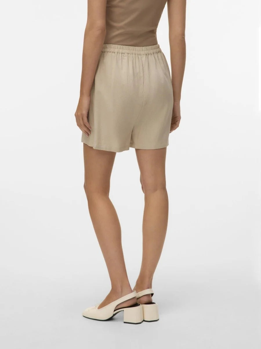 Pantaloni scurți VERO MODA, bej