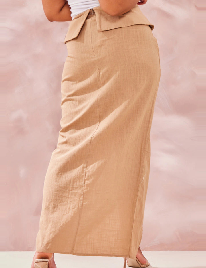 PRETTYLITTLETHING Maxi Szoknya Bézs színben