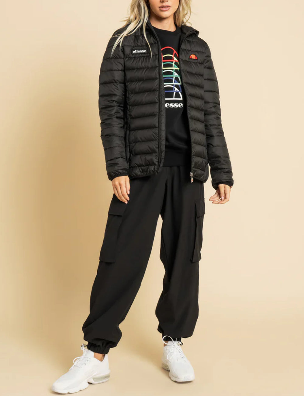Ellesse dzseki, fekete