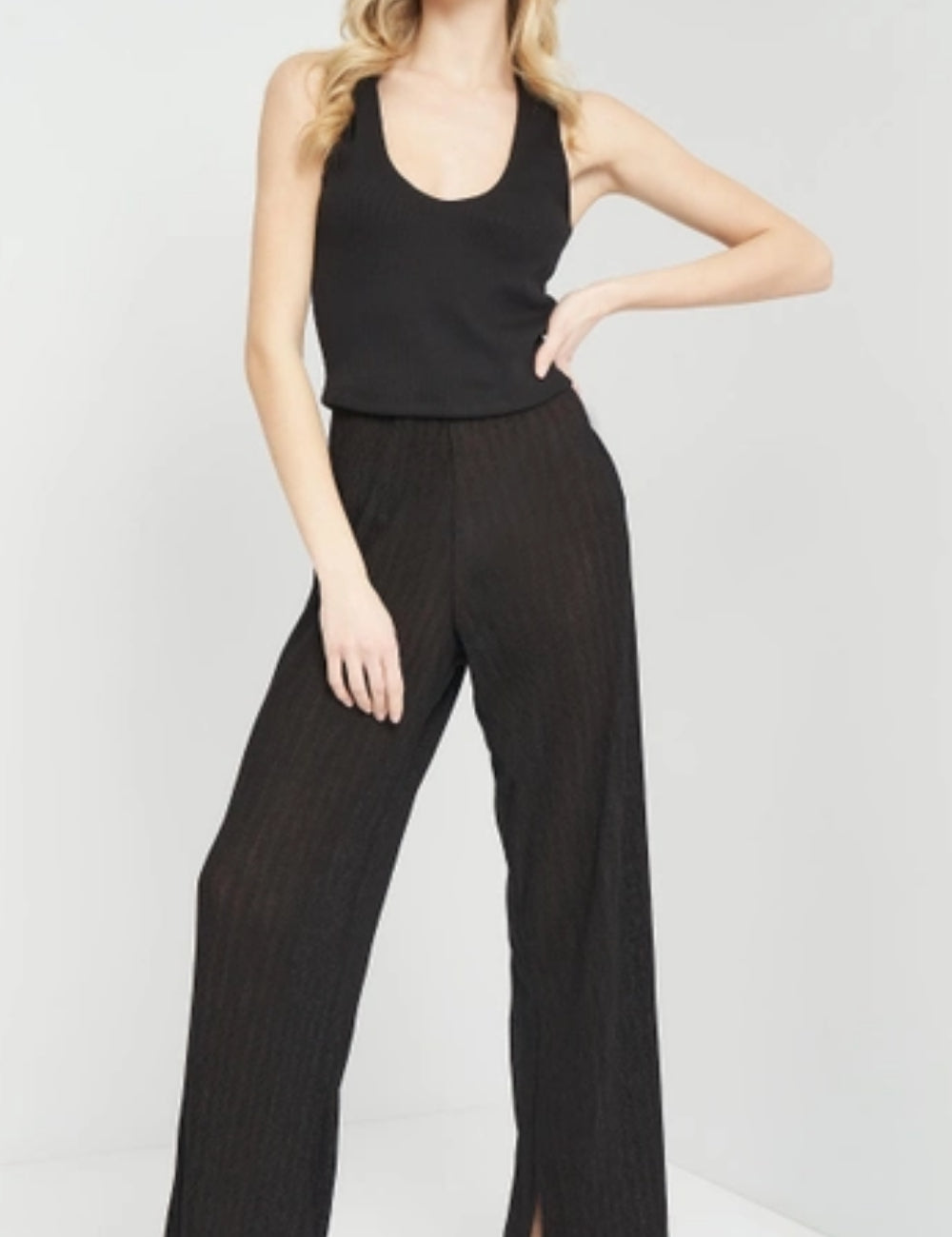 Maiou Zara, negru