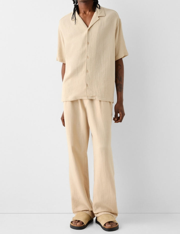 Pantaloni Bershka, crem