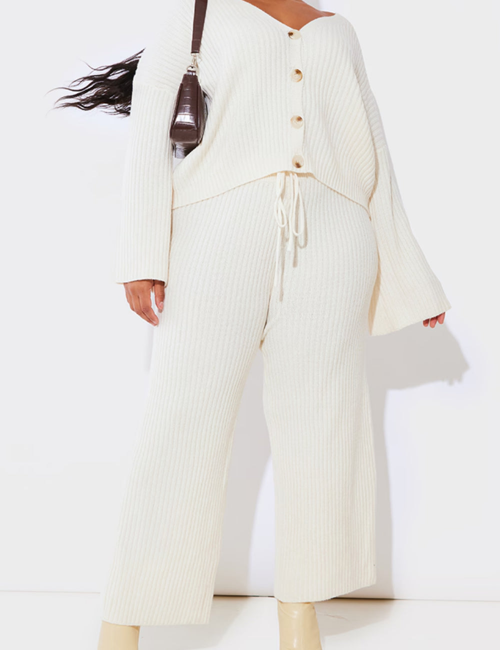 Pantaloni PRETTYLITTLETHING, crem