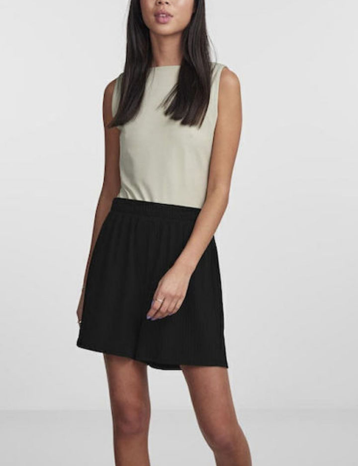 Pantaloni scurți Pieces, negru