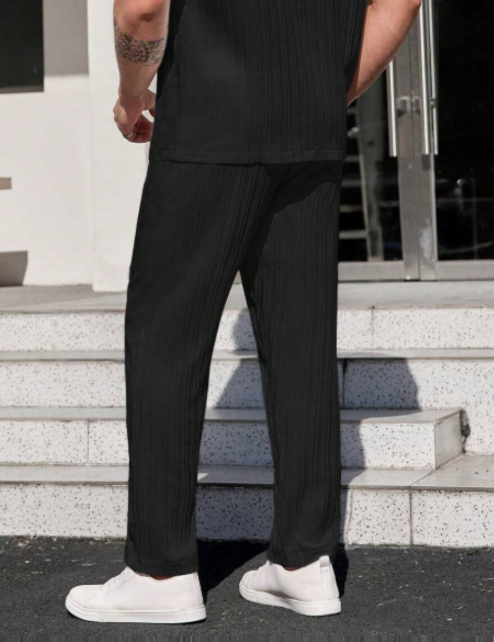 Pantaloni SHEIN, negru