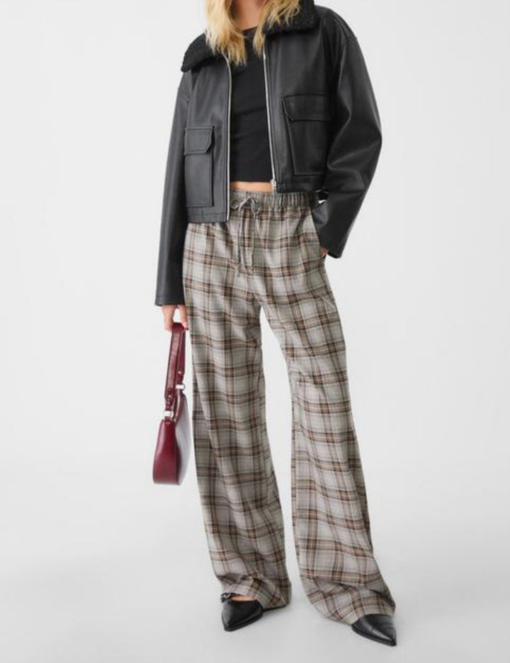Pantaloni Stradivarius, mix culori