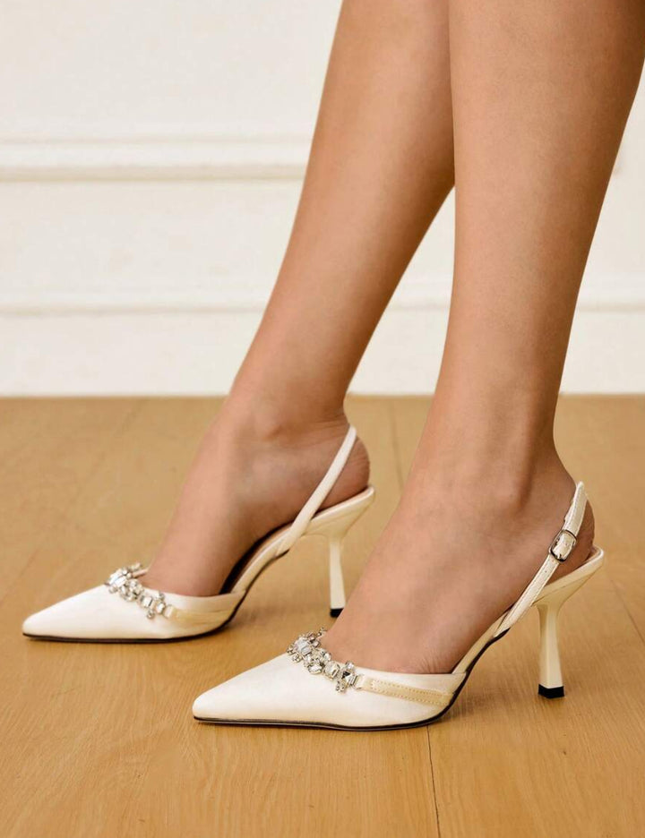 Pantofi cu toc SHEIN, crem