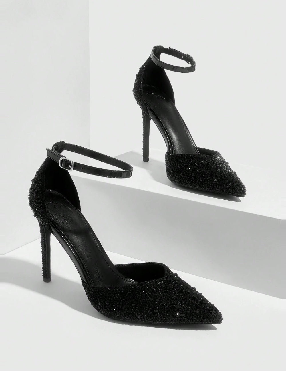 Pantofi cu toc SHEIN, negru