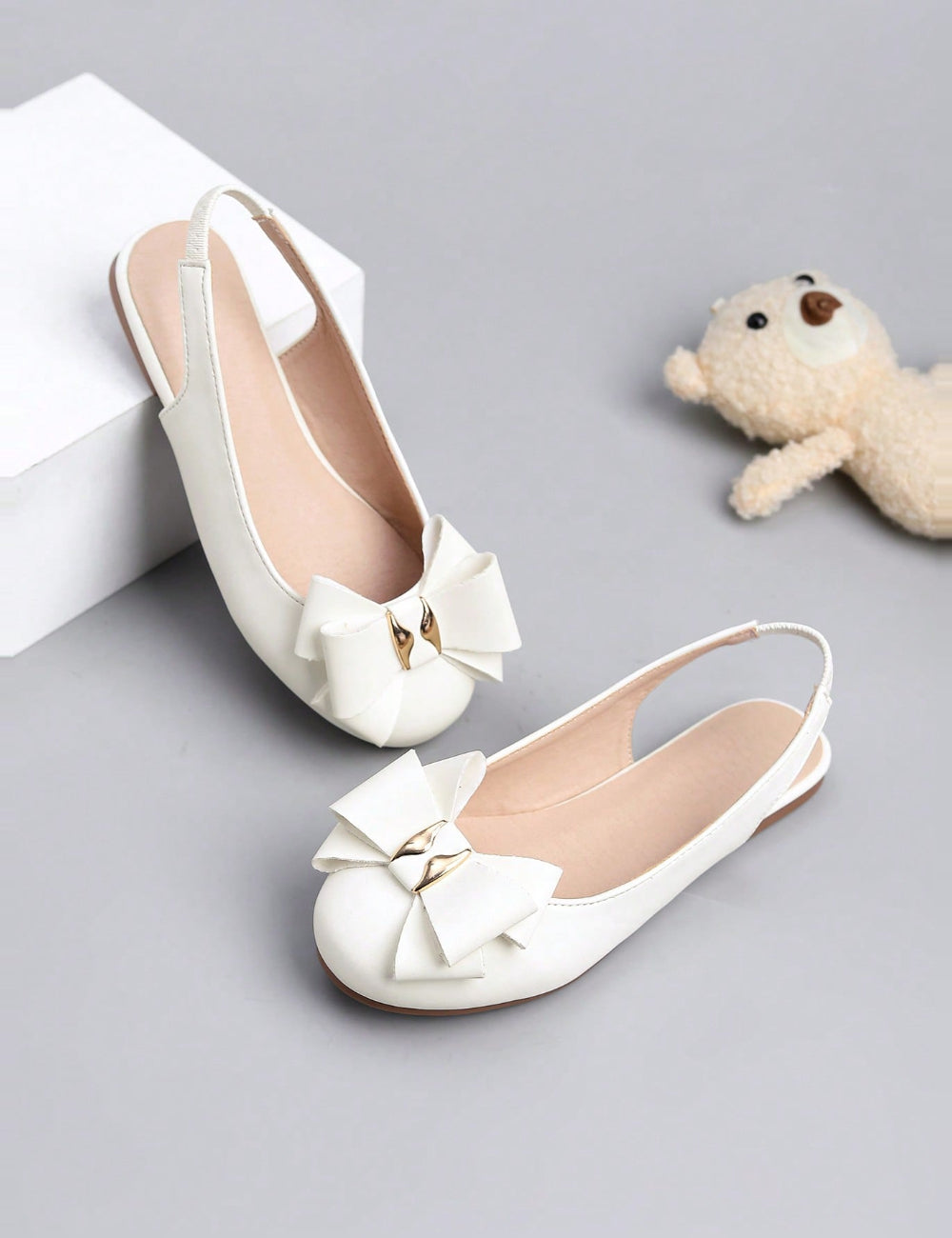 Pantofi Shein, alb