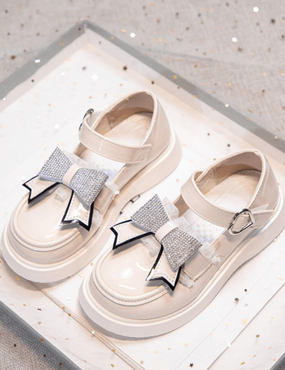 Pantofi Shein, crem