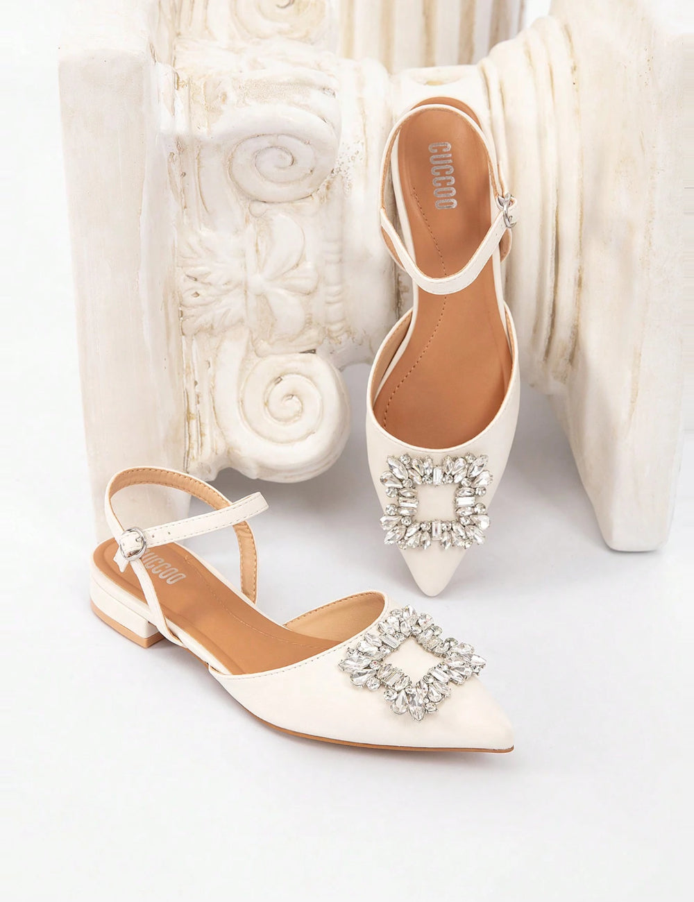 Pantofi Shein, crem