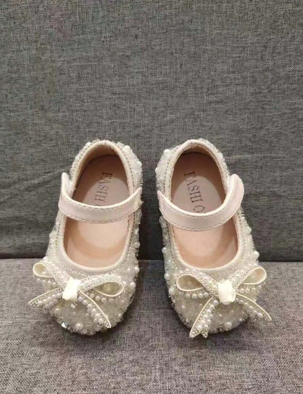 Pantofi Shein, crem