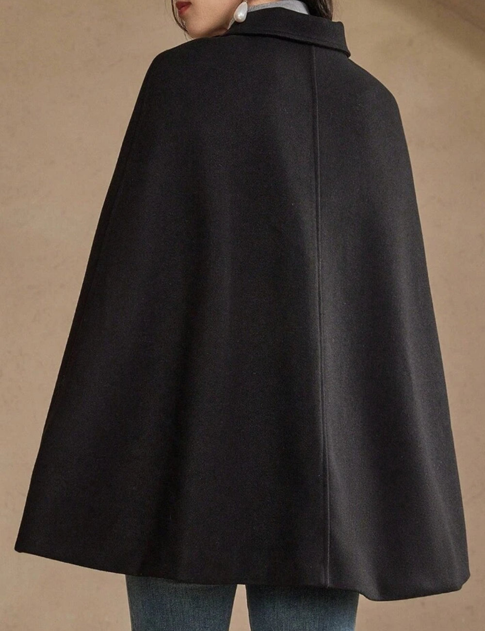 Poncho Shein, negru