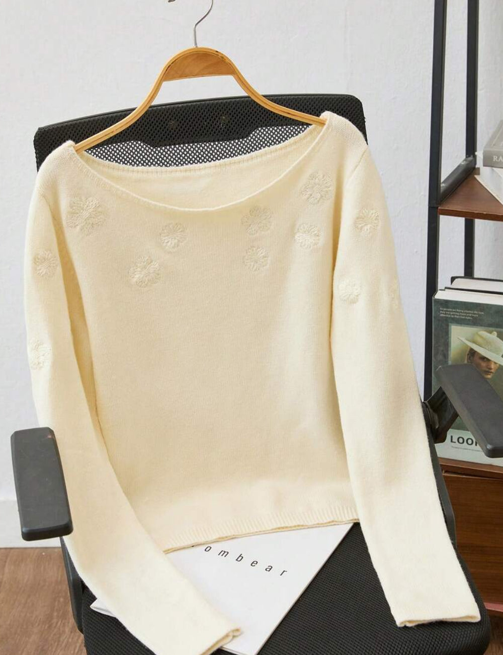 Pulover Shein, crem
