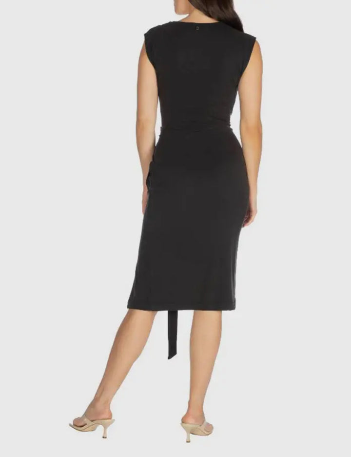 Guess fekete midi ruha