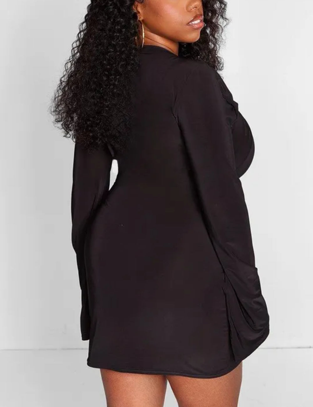 PRETTYLITTLETHING mini ruha, fekete