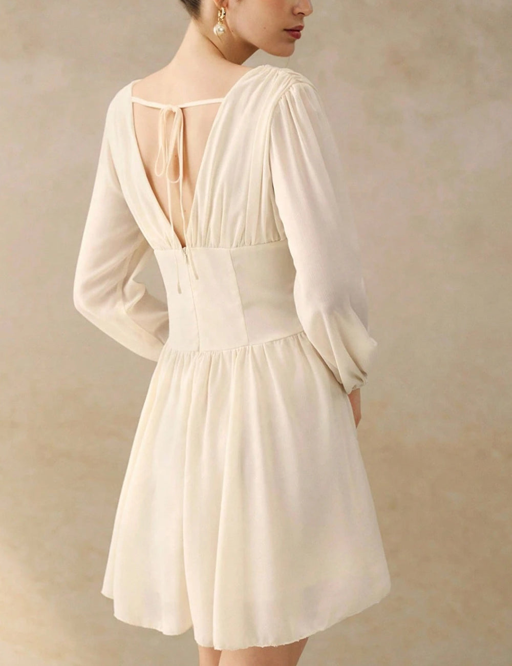 Shein mini ruha, krém