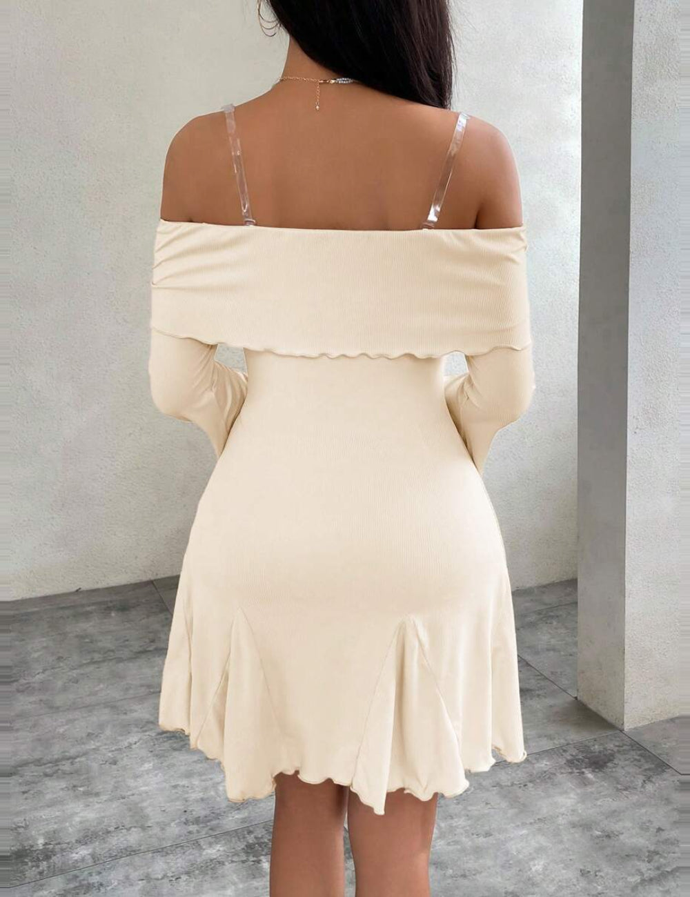 Shein mini ruha, krém