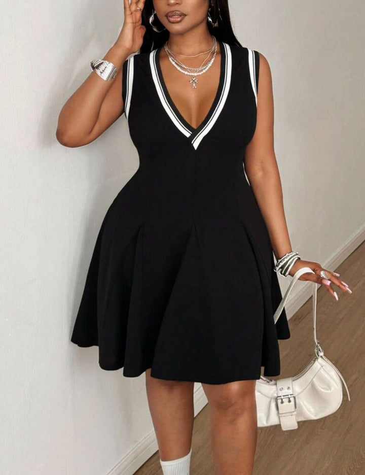 Shein Curve+ miniruha, fekete