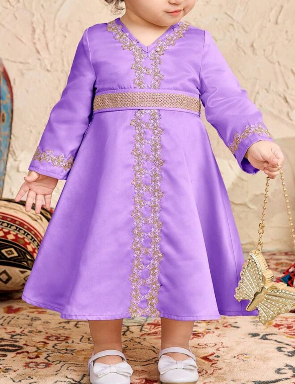 Rochie Shein, mov