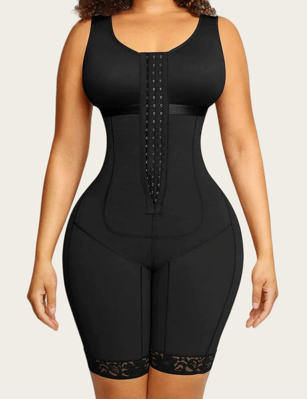 Shein alakformáló jumpsuit, fekete