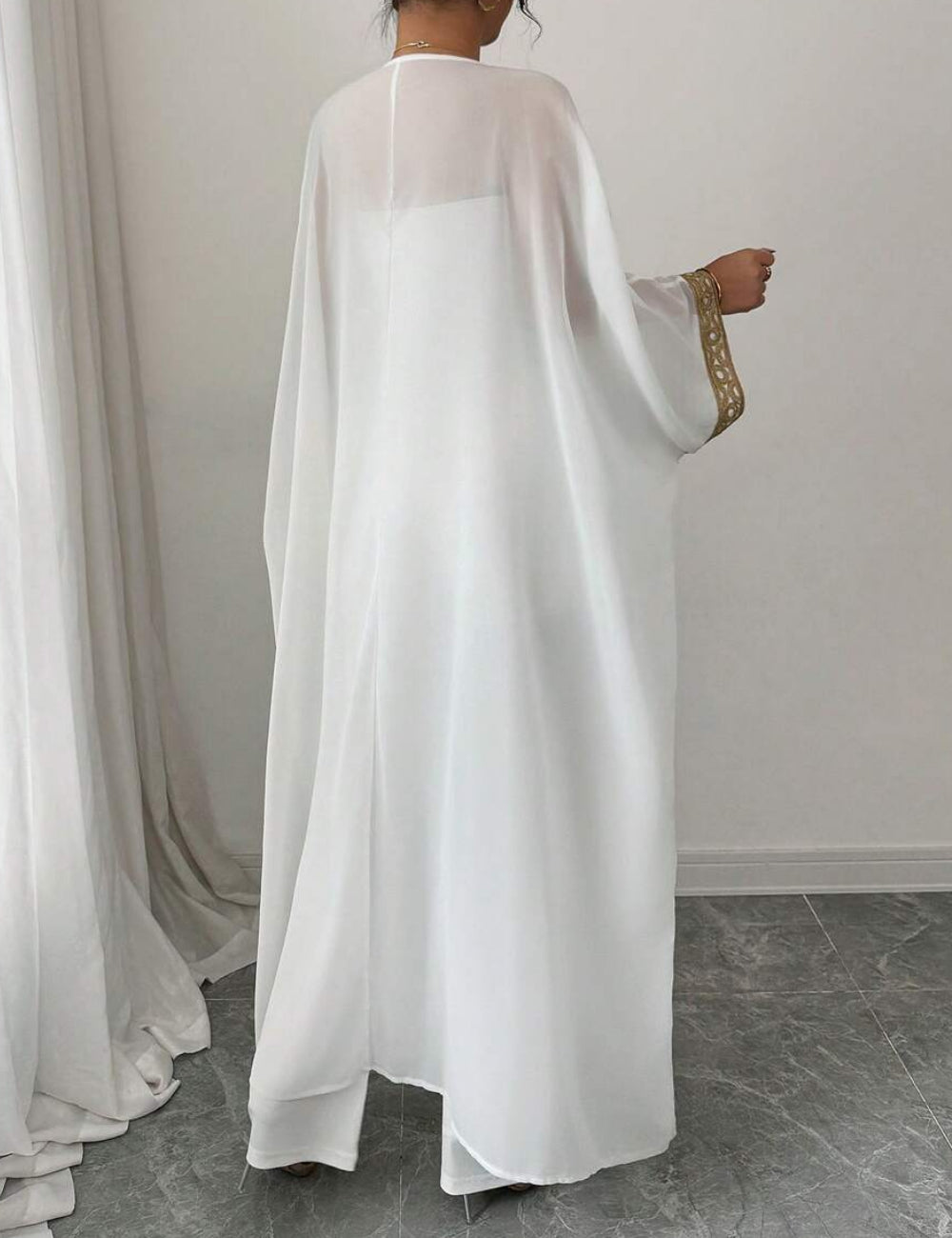 Set salopetă și cardigan Shein, alb