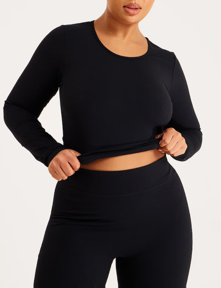 Top PRETTYLITTLETHING, negru