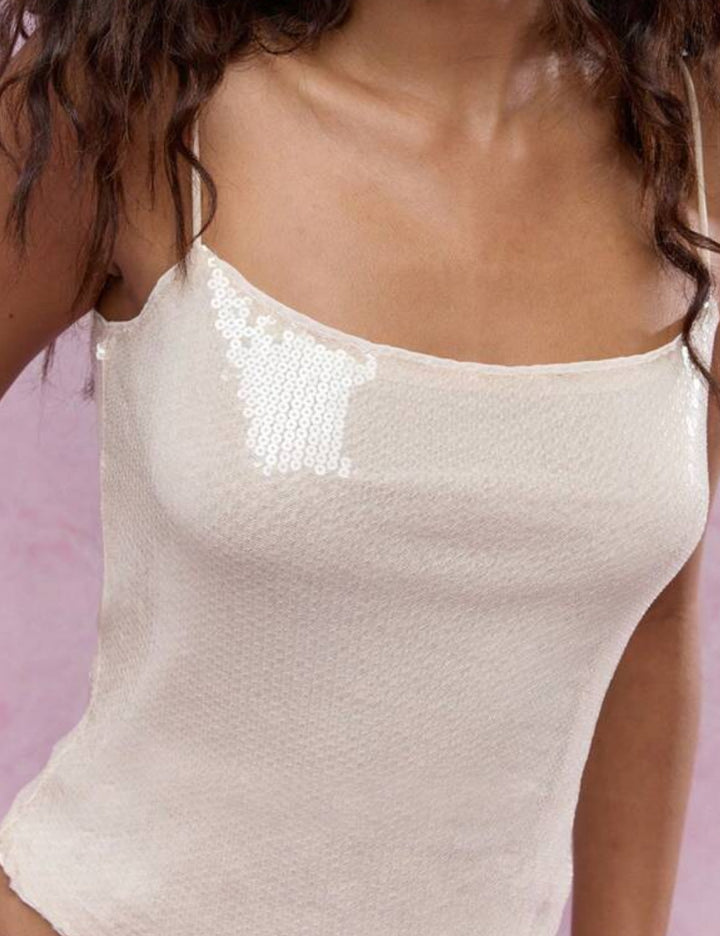 Top Shein Missguided, crem