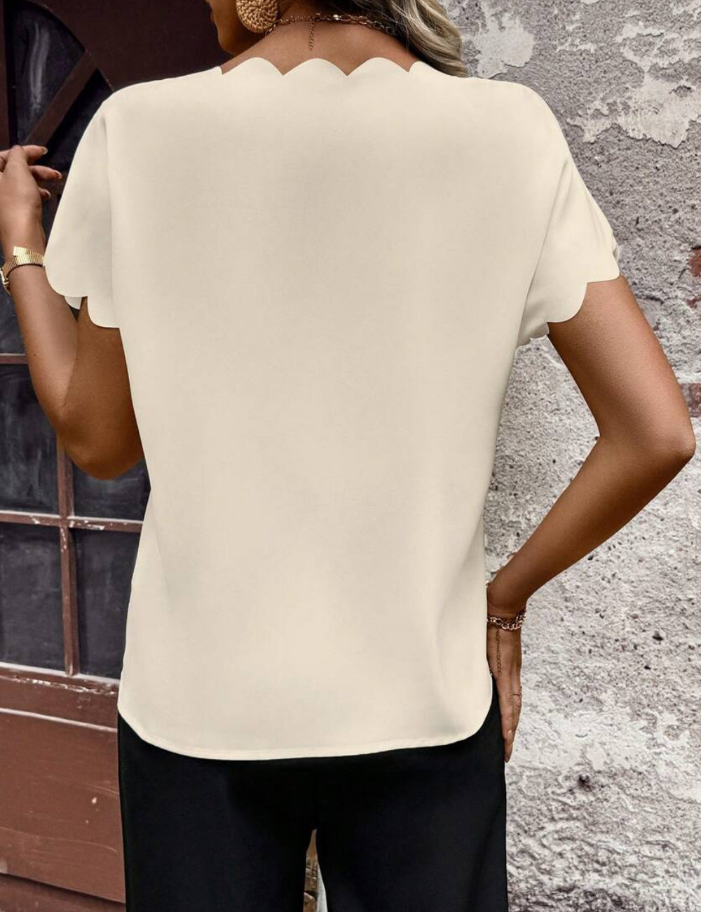 Tricou Shein, crem