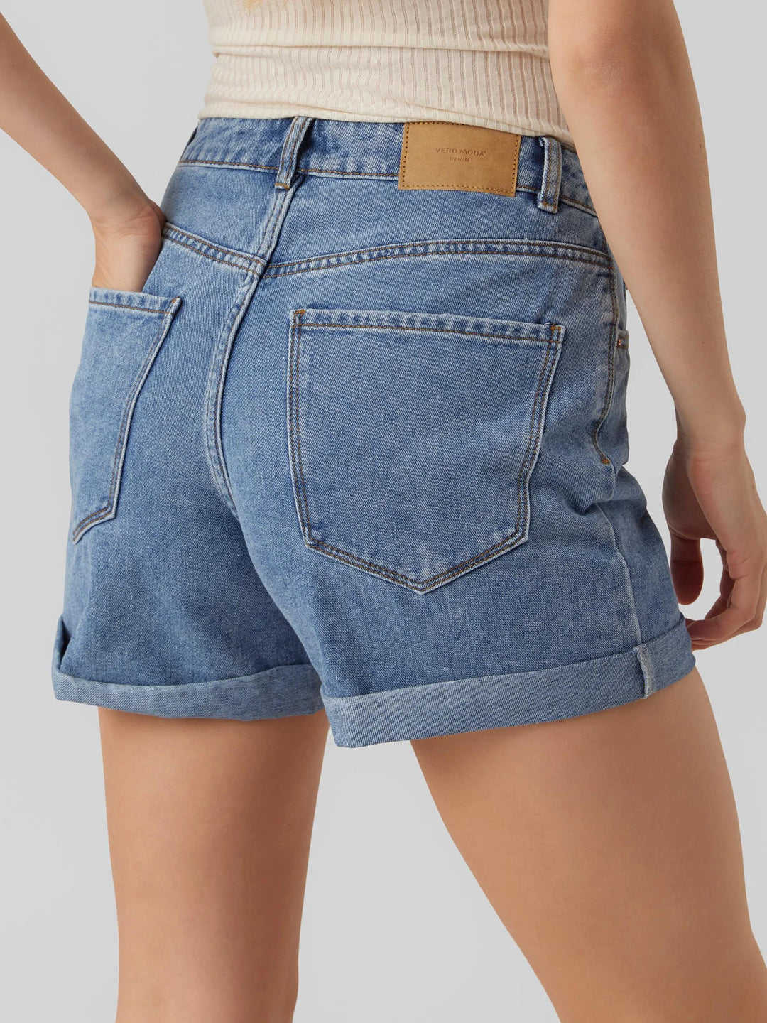 Pantaloni scurți VERO MODA, albastru