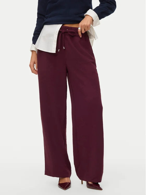 Pantaloni VERO MODA, vișiniu