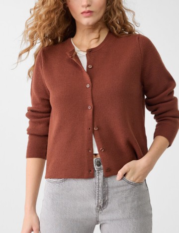 Pulover cu nasturi Stradivarius, maro