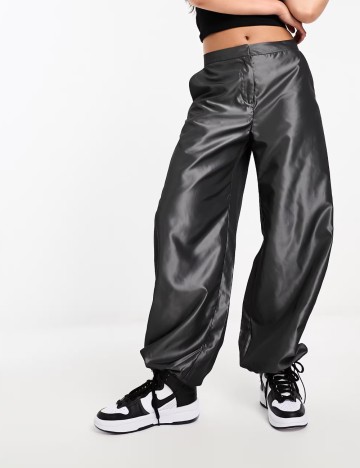 Pantaloni WEEKDAY, gri
