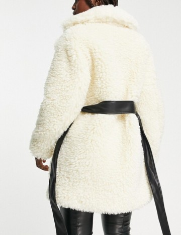 Haină De Blană Miss Selfridge, crem