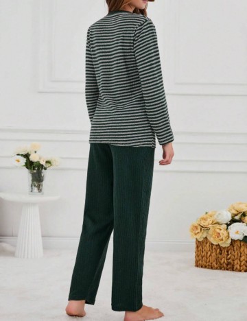 Compleu pijamale Shein, mix culori