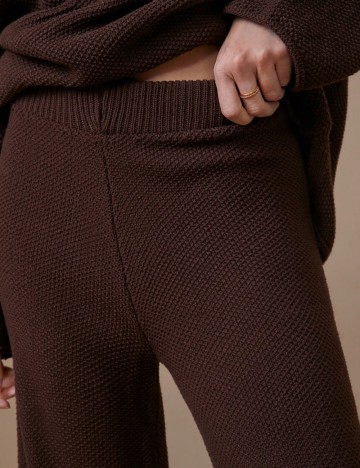 Pantaloni Shein, maro
