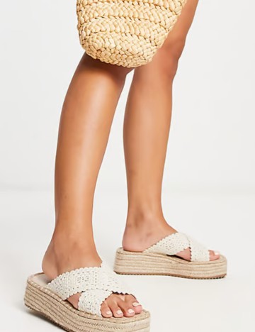 Saboți cu platformă ASOS, bej