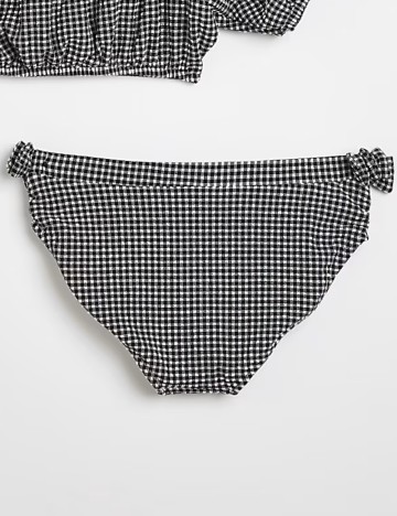 Slip River Island, mix culori