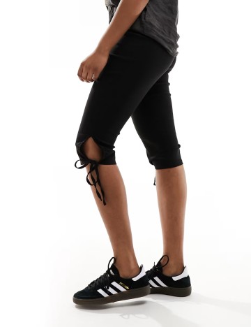 Pantaloni 3/4 ASOS, negru