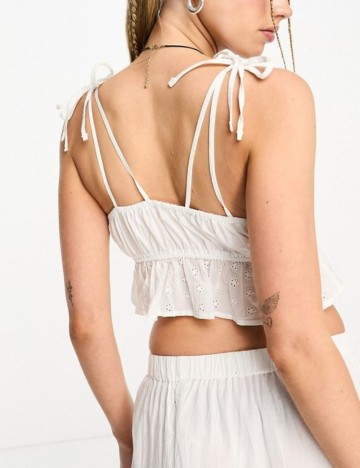 Top Stradivarius, alb