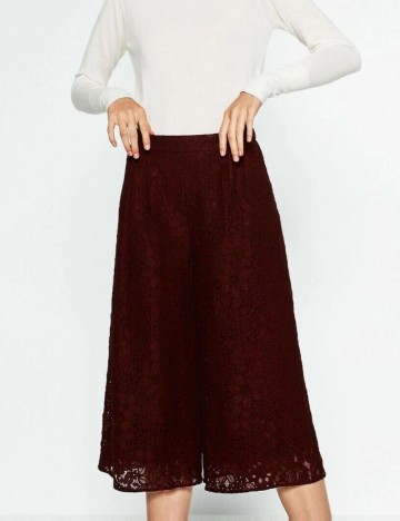 Pantaloni 3/4 Zara, vișiniu