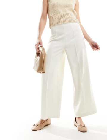 Pantaloni ASOS, crem