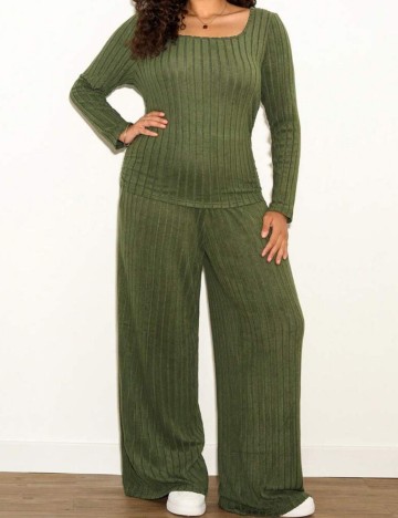 Compleu Shein Curve+, kaki