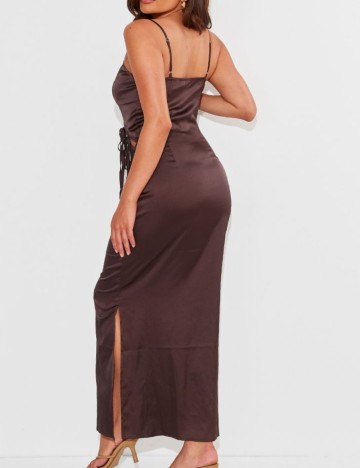 Rochie maxi PRETTYLITTLETHING, maro