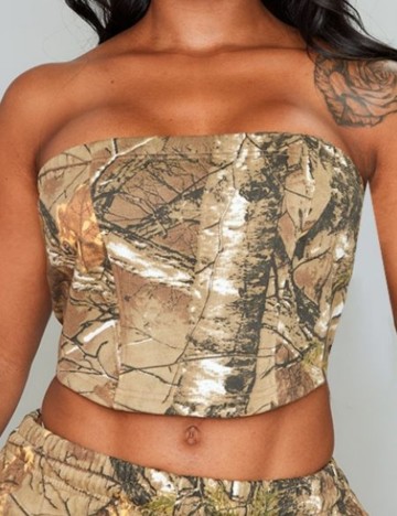 Top PRETTYLITTLETHING, mix culori