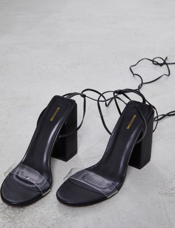 Sandale Cu Toc PRETTYLITTLETHING, negru