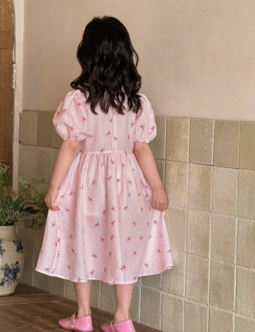 Rochie Shein, roz