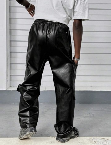 Pantaloni imitație din piele MANFINITY by Shein, negru