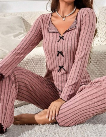 Compleu pijamale Shein, roz